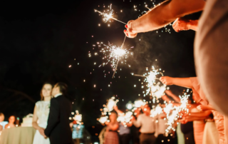 wedding-sparkler-expectations-reality