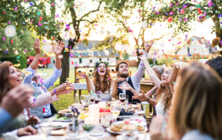 outdoor-summer-wedding-celebration